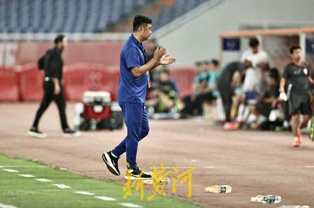 抢球的时候, 韩鹏, 确一些 抢球的时候, 韩鹏, 确一些