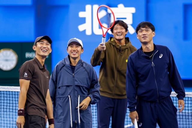 商竣程将搭, 媒体特约记, dingy