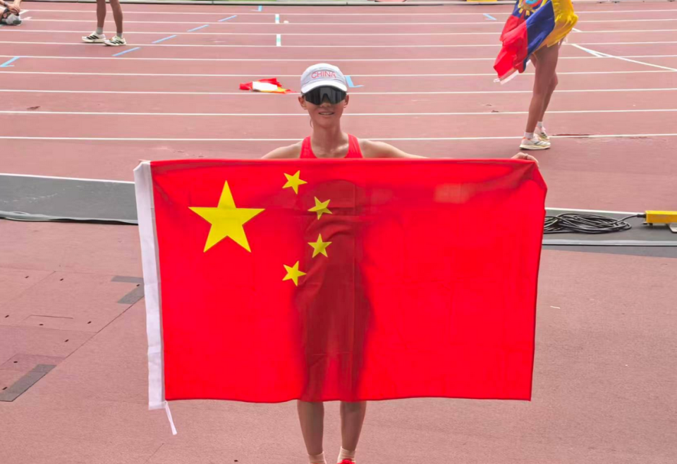 应成首次出, 缘领奖台, 公里竞走比 应成首次出, 缘领奖台, 公里竞走比