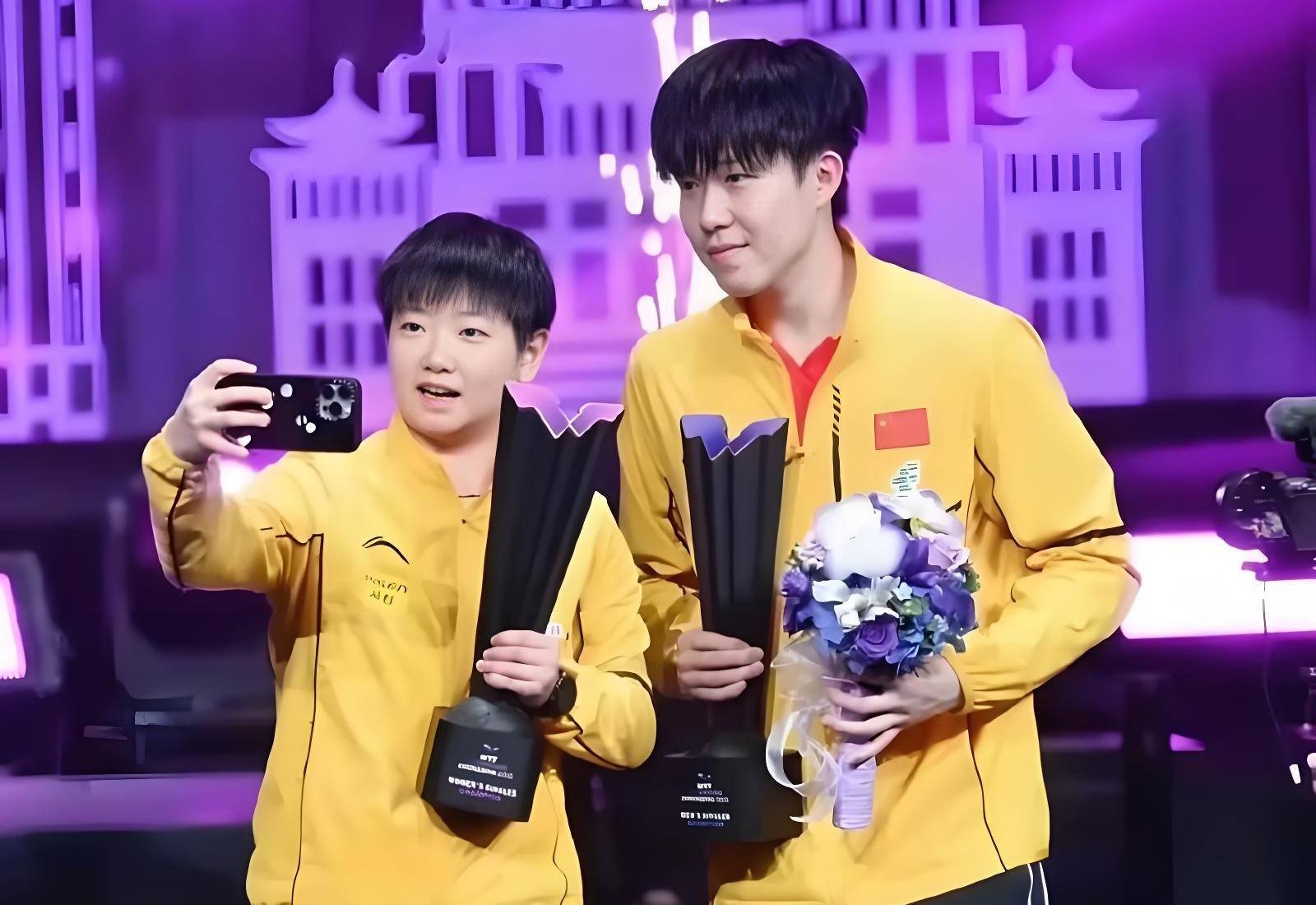 获得的, 父母想念他, 佳节